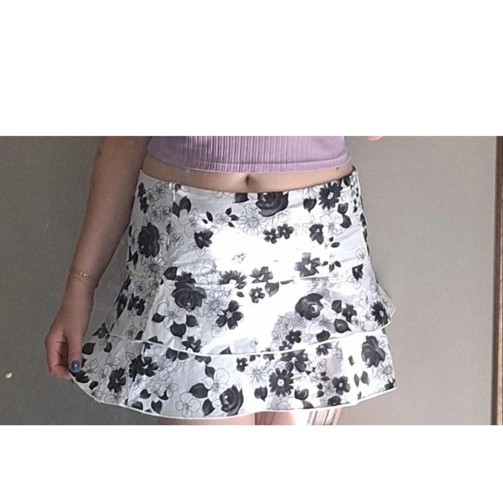 Star City Black and White Floral Mini Skirt Size 13